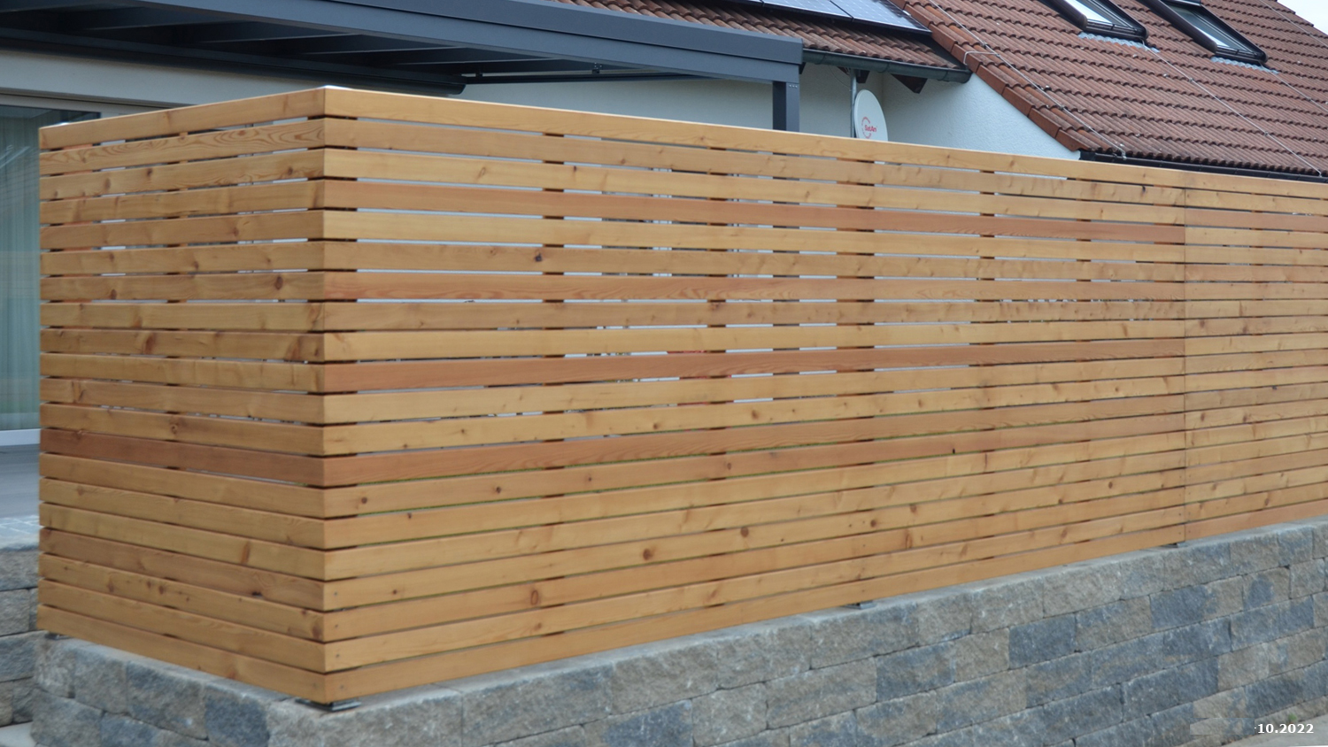 Rhombusleisten sib. Lärche 21x68mm, Länge 5,70m, 15°, elegant-gehobelt, A/B Sort. Rhombusleisten sib. Lärche 21x68mm, Länge 5,70m, 15°, elegant-gehobelt, A/B Sort.