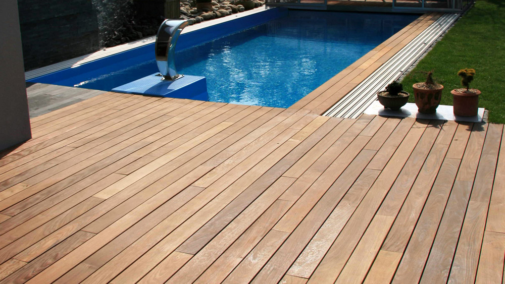 Terrassendiele Ipe, 21x145mm, Länge 3,95m, glatt/glatt Terrassendiele Ipe, 21x145mm, Länge 3,95m, glatt/glatt