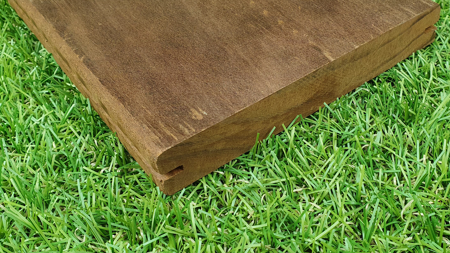Terrassendiele Kebony Clear (Pina Radiata astrein) mit Seitennut, 22x142mm, Länge 4,20m, glatt/glatt