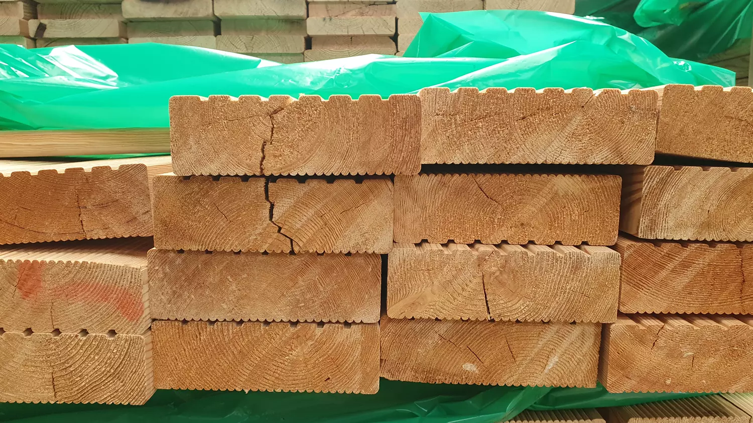 45x143mm Terrassendielen grob/fein sibirische Lärche, Länge 1,00m, Sonderposten 3891