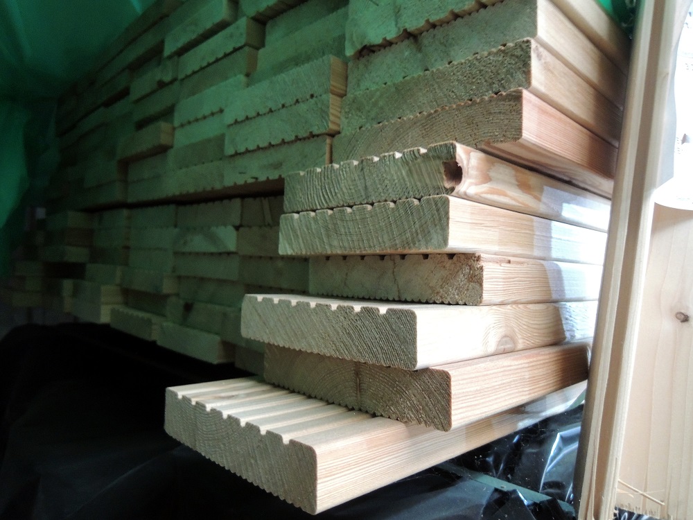 27x143mm Terrassendielen grob/fein sibirische Lärche, Länge 4,00m, Sonderposten 3429