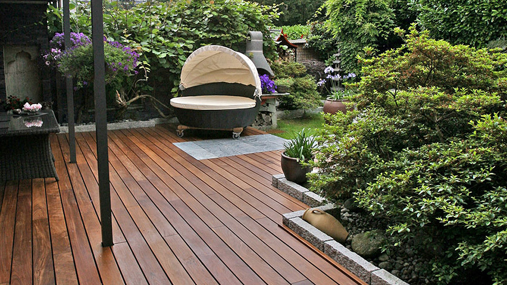 Terrassendiele Ipe, 21x145mm, Länge 3,95m, glatt/glatt Terrassendiele Ipe, 21x145mm, Länge 3,95m, glatt/glatt