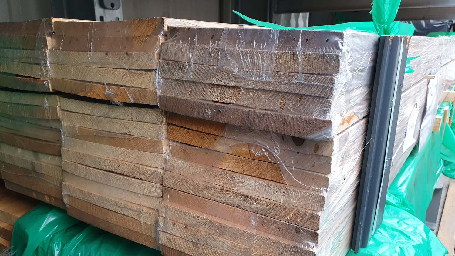 18x195mm Glattkantbretter gehobelt/gefast Fichte, Länge 4,00m, Sonderposten 2986