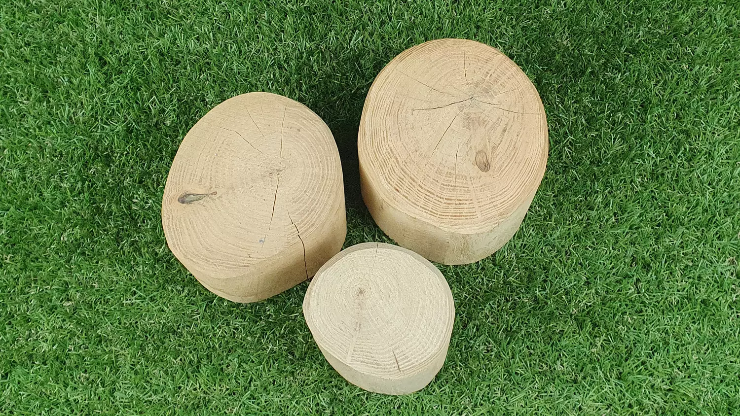 Holzpflaster Robinie, ca. 10 m², rund Ø ca. 8-20cm, H ca. 10cm