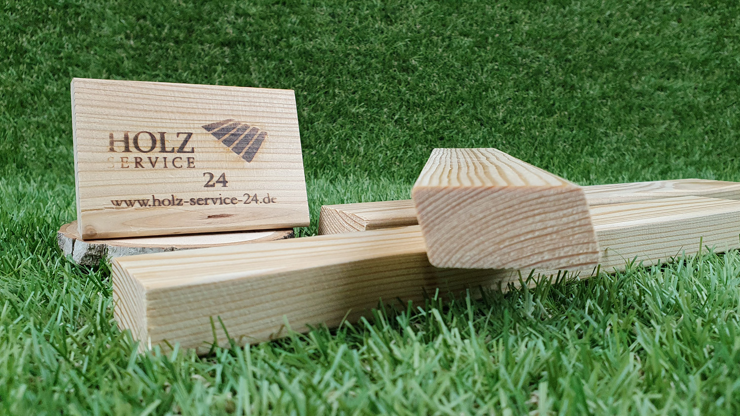 Rhombusleisten sib. Lärche 21x45mm, 15°, Länge 3,00m, elegant-gehobelt, A/B-Sort. Rhombusleisten sib. Lärche 21x45mm, 15°, Länge 3,00m, elegant-gehobelt, A/B-Sort.